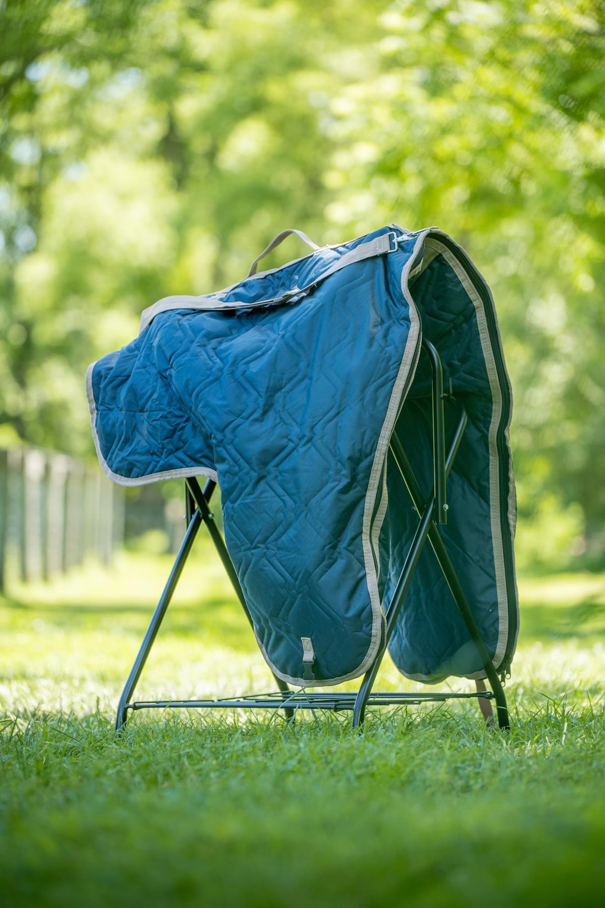 Padded Saddle Carrier Bag with Shoulder Strap A62387