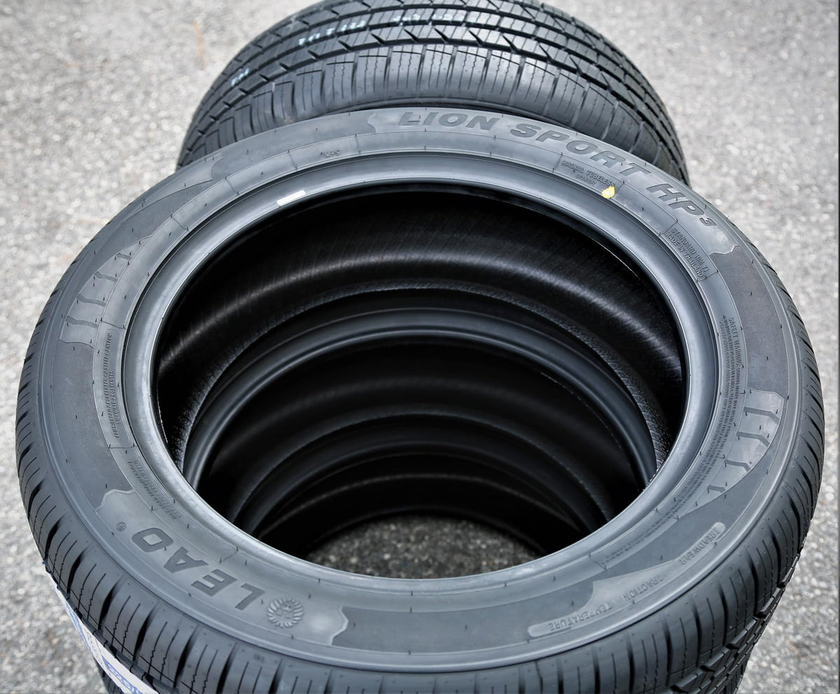 215/60R16 95H Tire W229